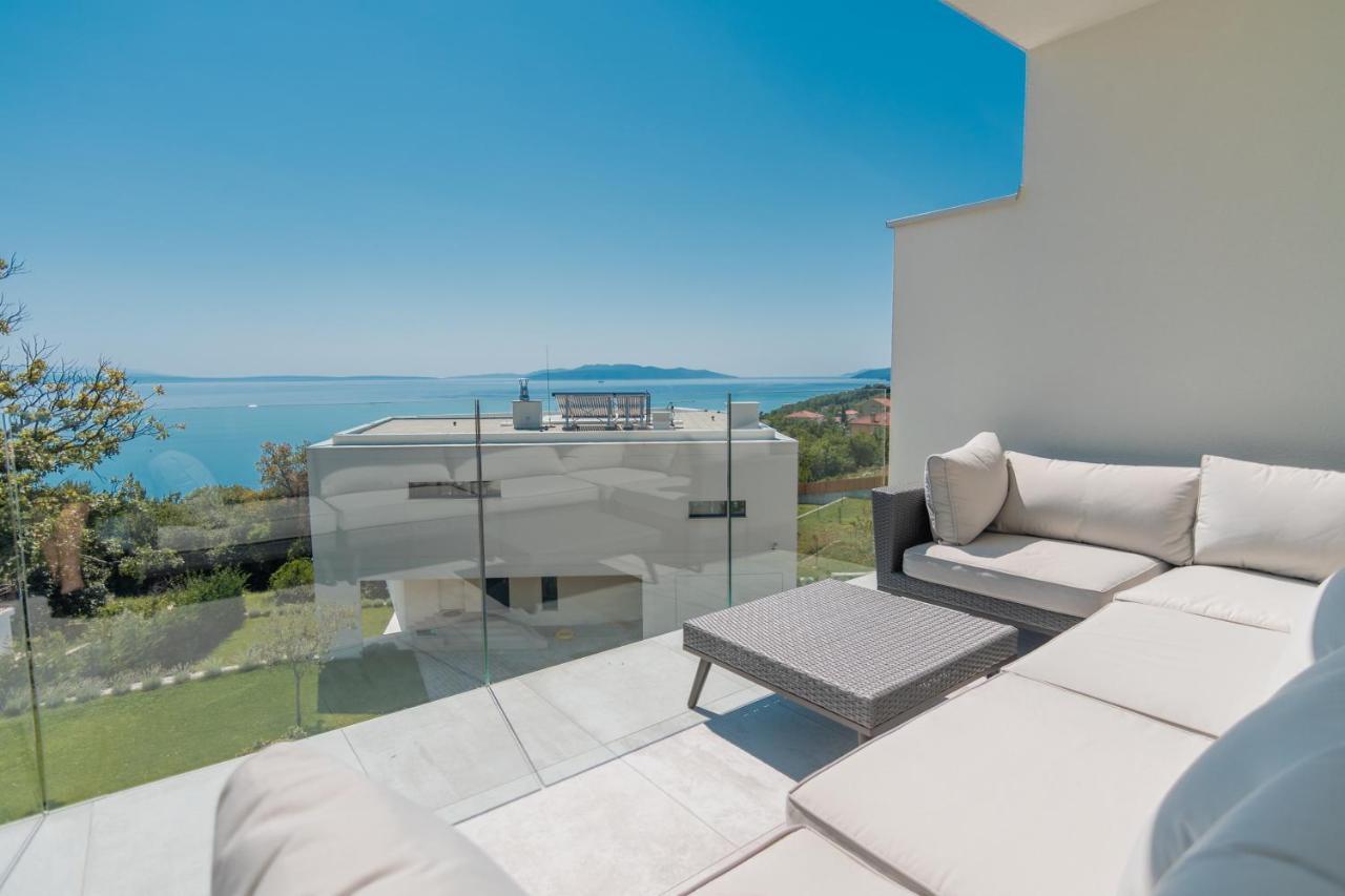 Villa The Boat With Rooftop Pool Matulji Dış mekan fotoğraf